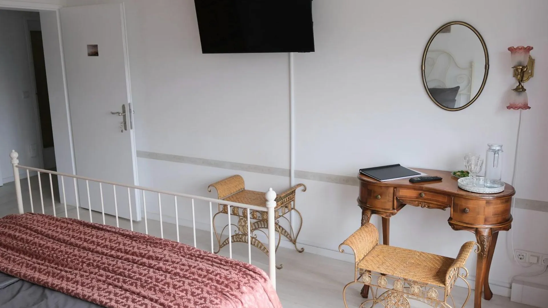Apartment Mit Charme Neurenberg 0*,